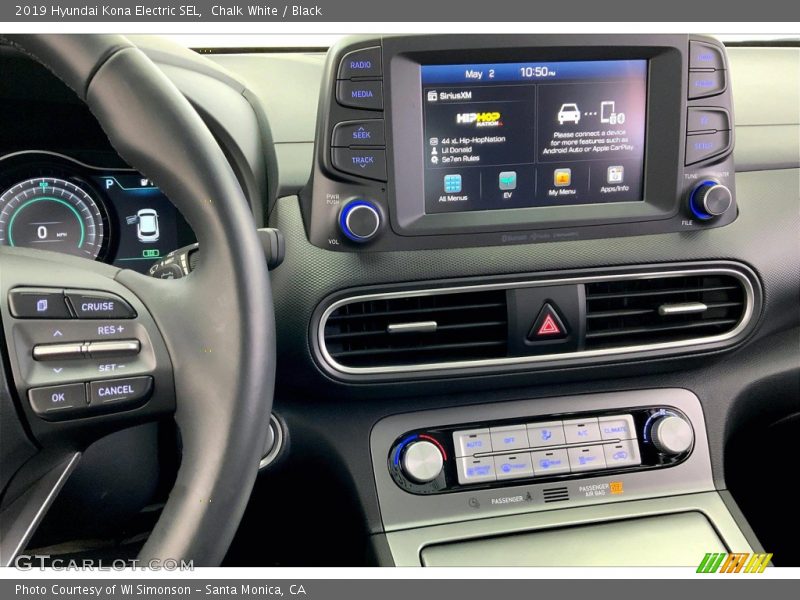 Controls of 2019 Kona Electric SEL