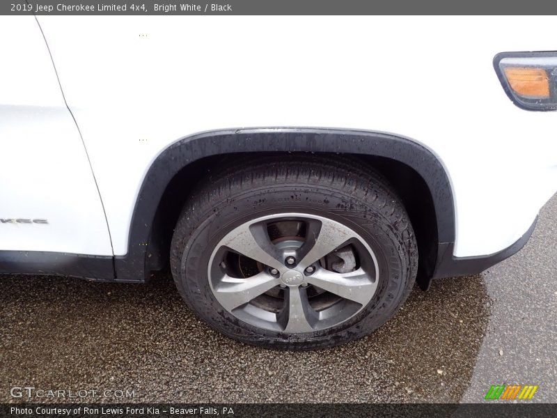Bright White / Black 2019 Jeep Cherokee Limited 4x4