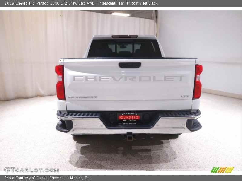 Iridescent Pearl Tricoat / Jet Black 2019 Chevrolet Silverado 1500 LTZ Crew Cab 4WD