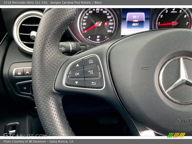 designo Cardinal Red Metallic / Black 2018 Mercedes-Benz GLC 300