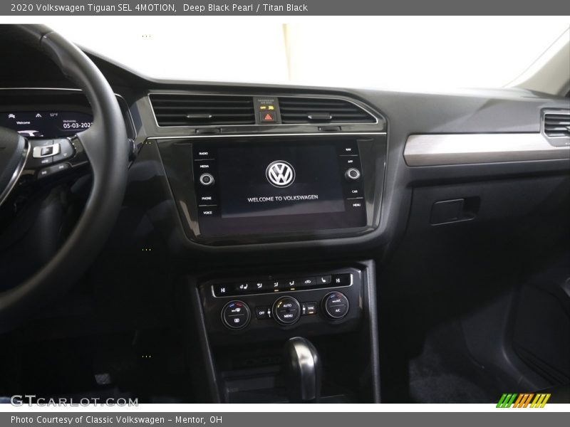Deep Black Pearl / Titan Black 2020 Volkswagen Tiguan SEL 4MOTION