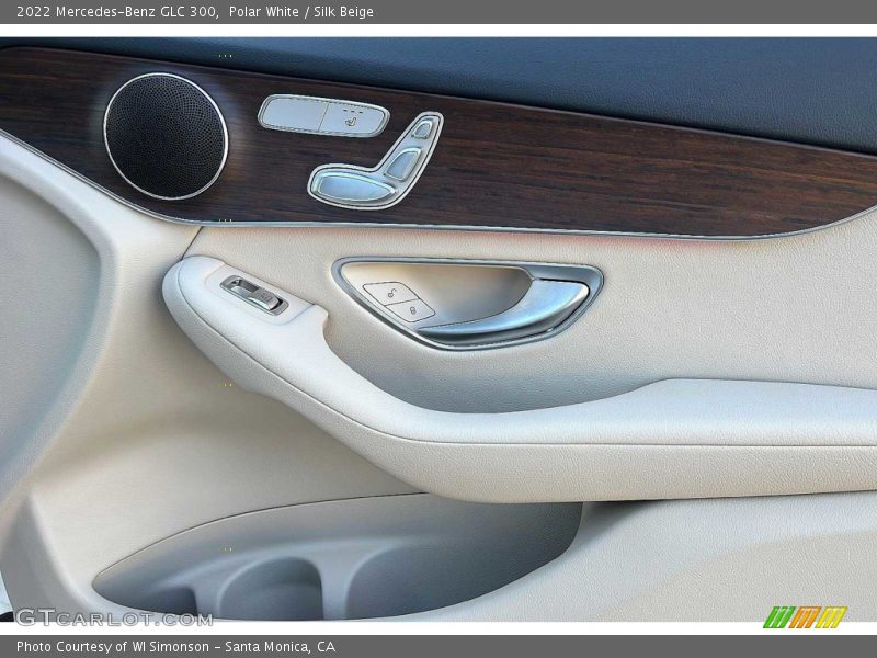 Door Panel of 2022 GLC 300