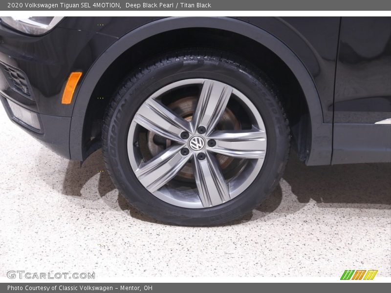 Deep Black Pearl / Titan Black 2020 Volkswagen Tiguan SEL 4MOTION