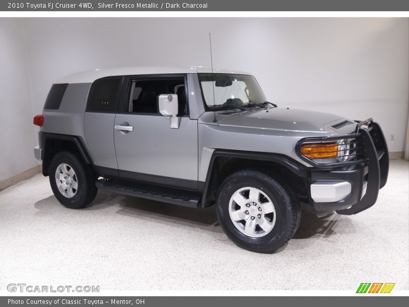 Silver Fresco Metallic / Dark Charcoal 2010 Toyota FJ Cruiser 4WD