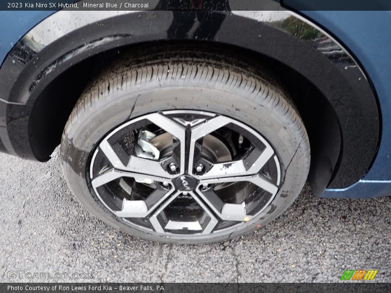  2023 Niro SX Hybrid Wheel