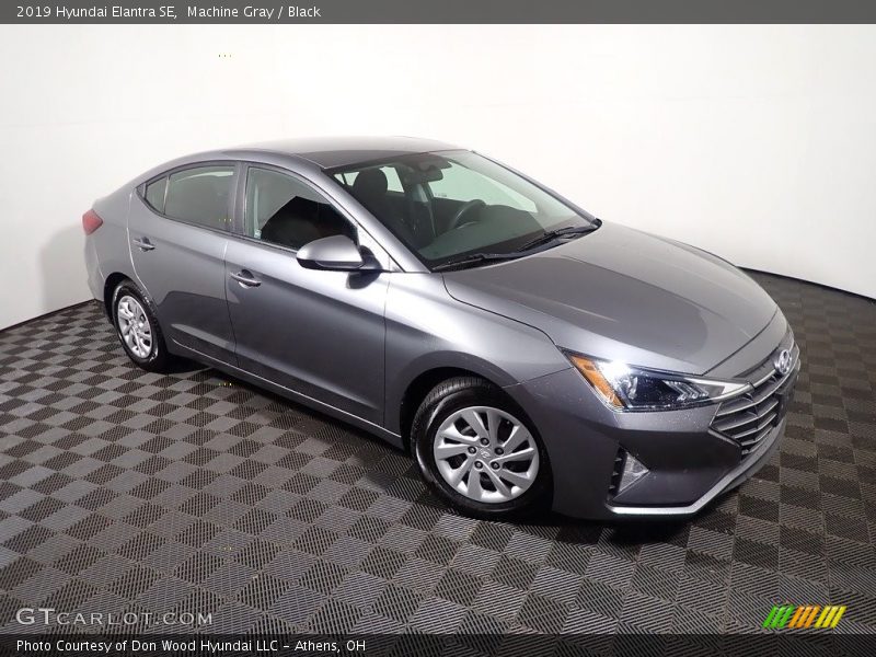 Machine Gray / Black 2019 Hyundai Elantra SE