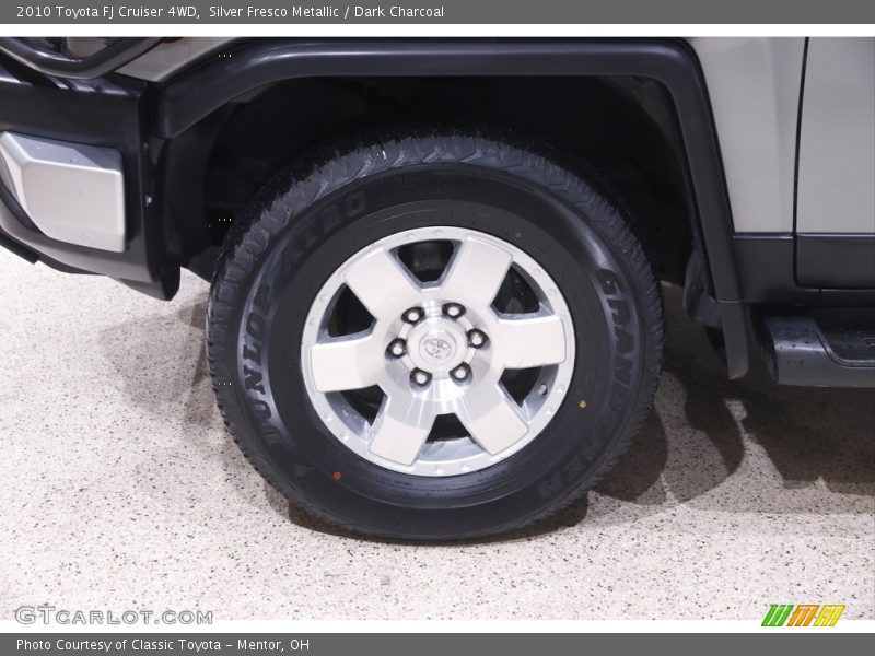 Silver Fresco Metallic / Dark Charcoal 2010 Toyota FJ Cruiser 4WD