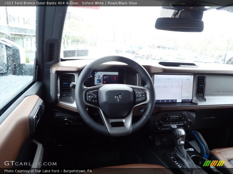 Oxford White / Roast/Black Onyx 2023 Ford Bronco Outer Banks 4X4 4-Door