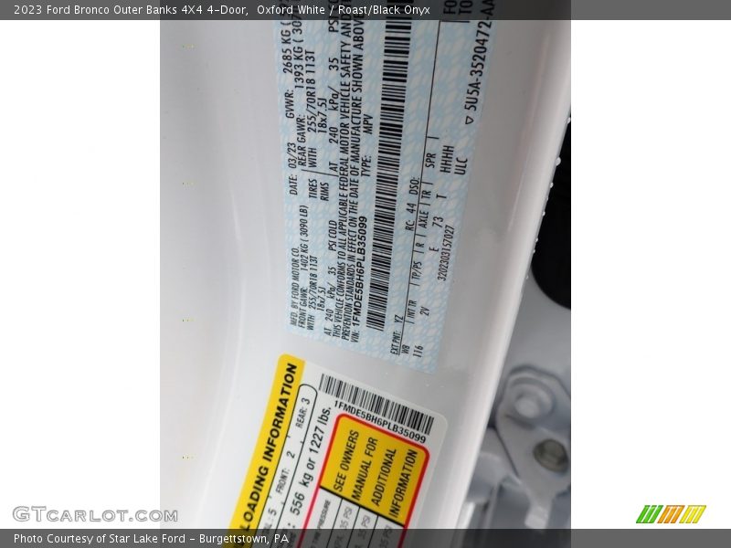 2023 Bronco Outer Banks 4X4 4-Door Oxford White Color Code YZ