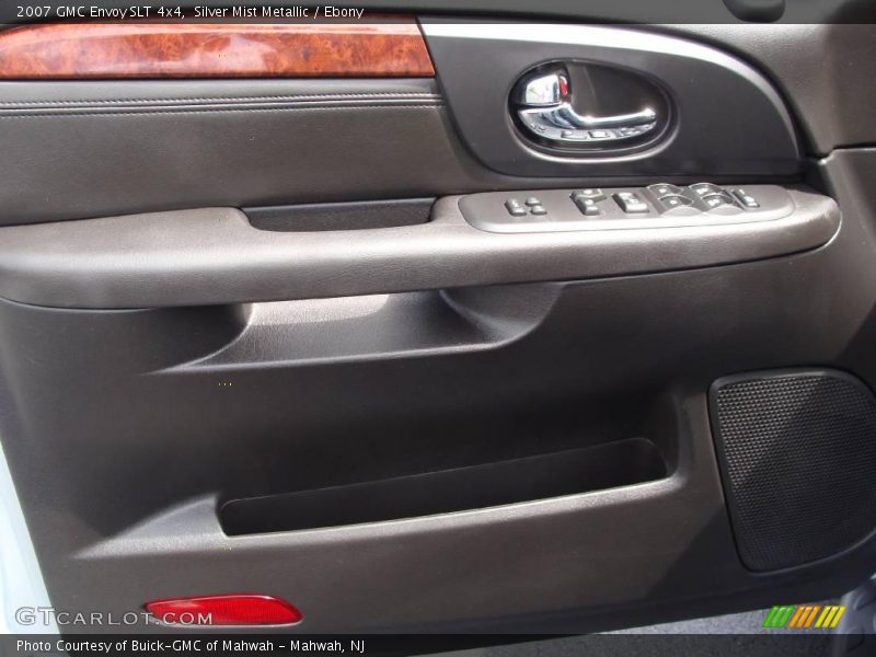 Silver Mist Metallic / Ebony 2007 GMC Envoy SLT 4x4