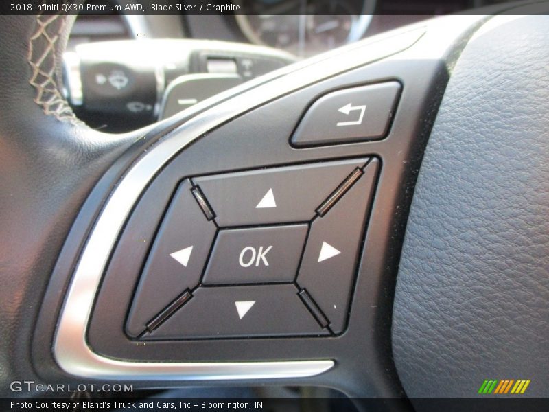  2018 QX30 Premium AWD Steering Wheel