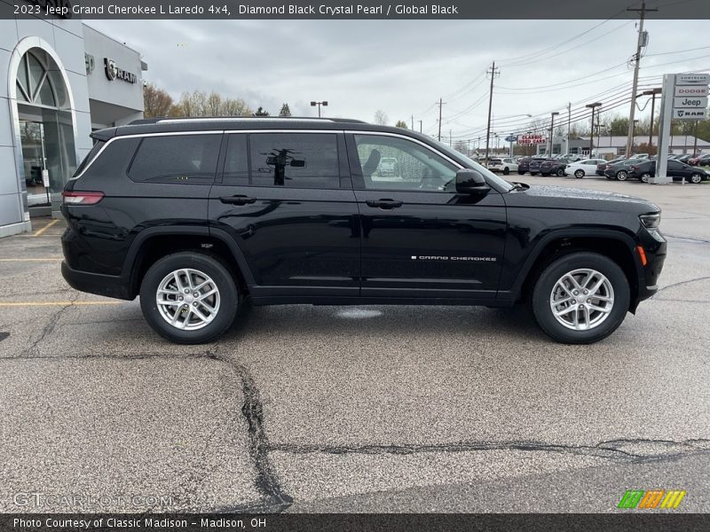 Diamond Black Crystal Pearl / Global Black 2023 Jeep Grand Cherokee L Laredo 4x4
