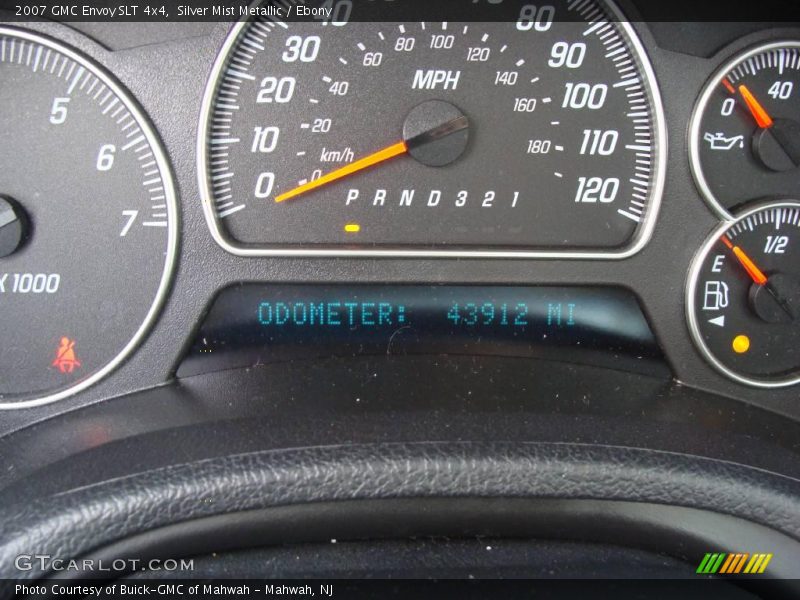 Silver Mist Metallic / Ebony 2007 GMC Envoy SLT 4x4