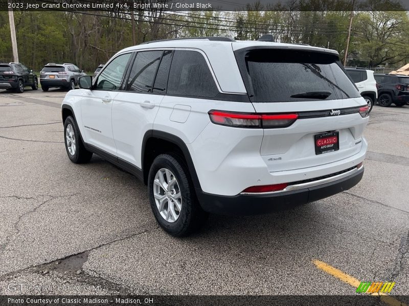 Bright White / Global Black 2023 Jeep Grand Cherokee Limited 4x4
