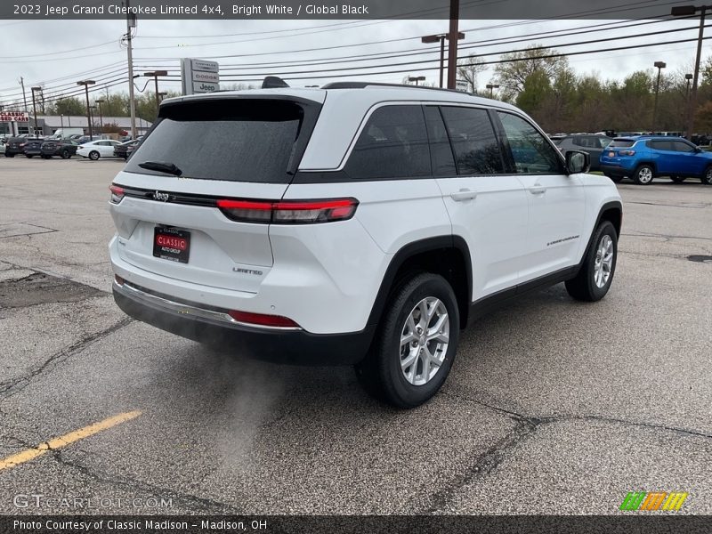 Bright White / Global Black 2023 Jeep Grand Cherokee Limited 4x4