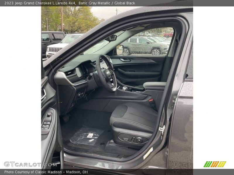 Baltic Gray Metallic / Global Black 2023 Jeep Grand Cherokee L Laredo 4x4