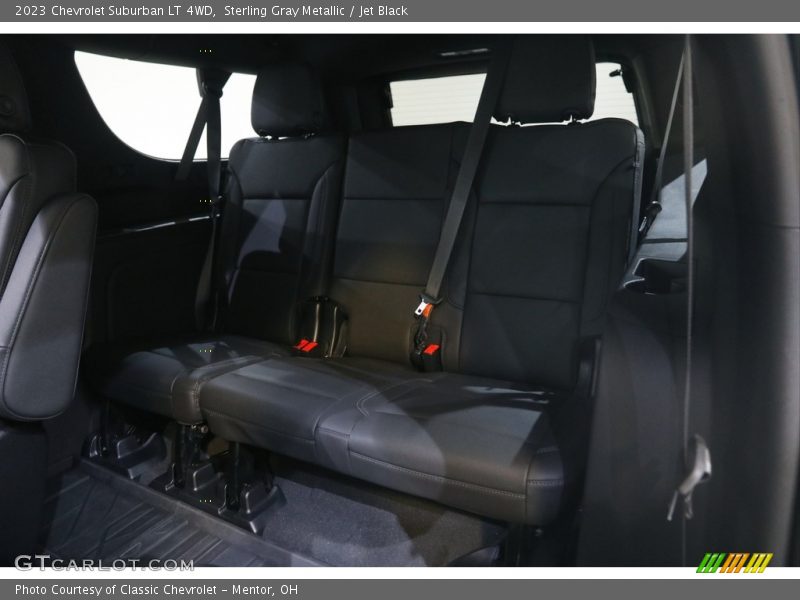 Sterling Gray Metallic / Jet Black 2023 Chevrolet Suburban LT 4WD