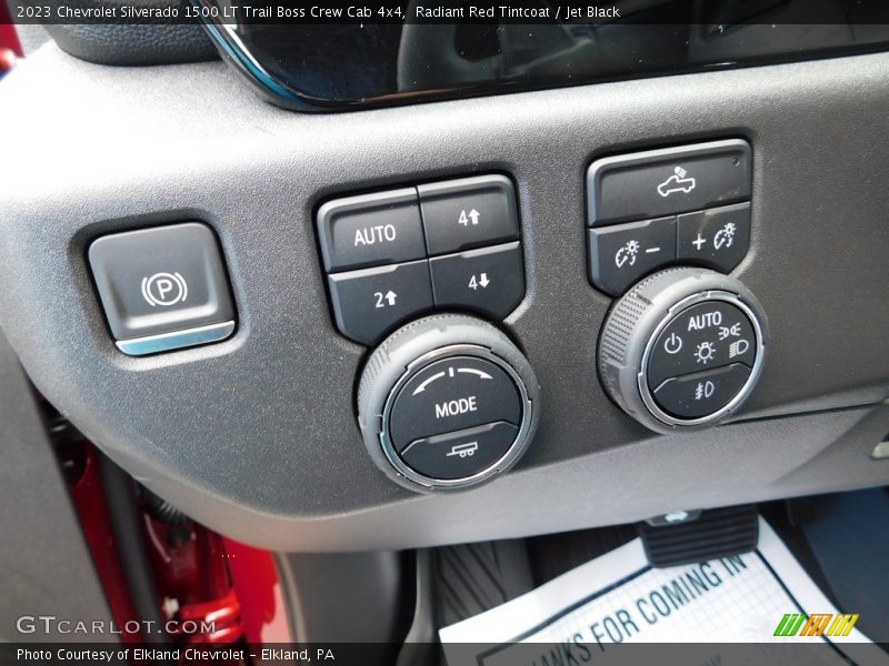 Controls of 2023 Silverado 1500 LT Trail Boss Crew Cab 4x4