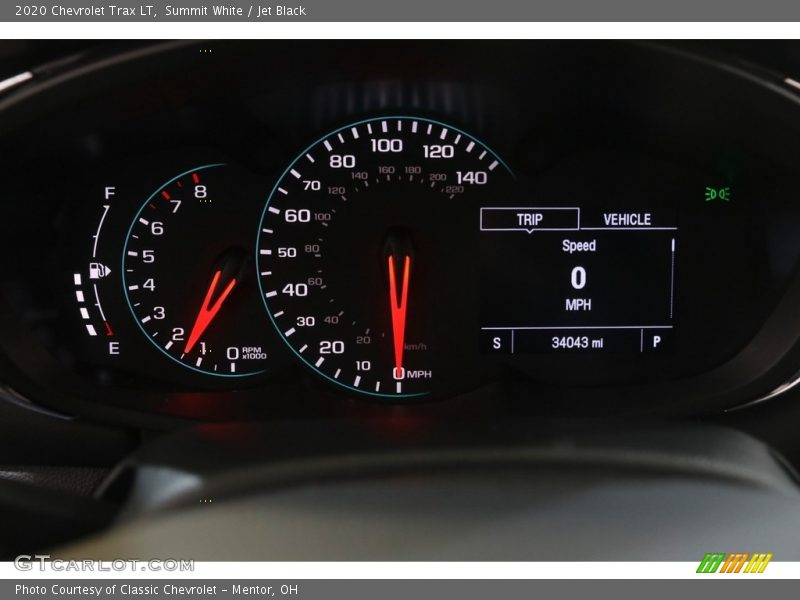 Summit White / Jet Black 2020 Chevrolet Trax LT