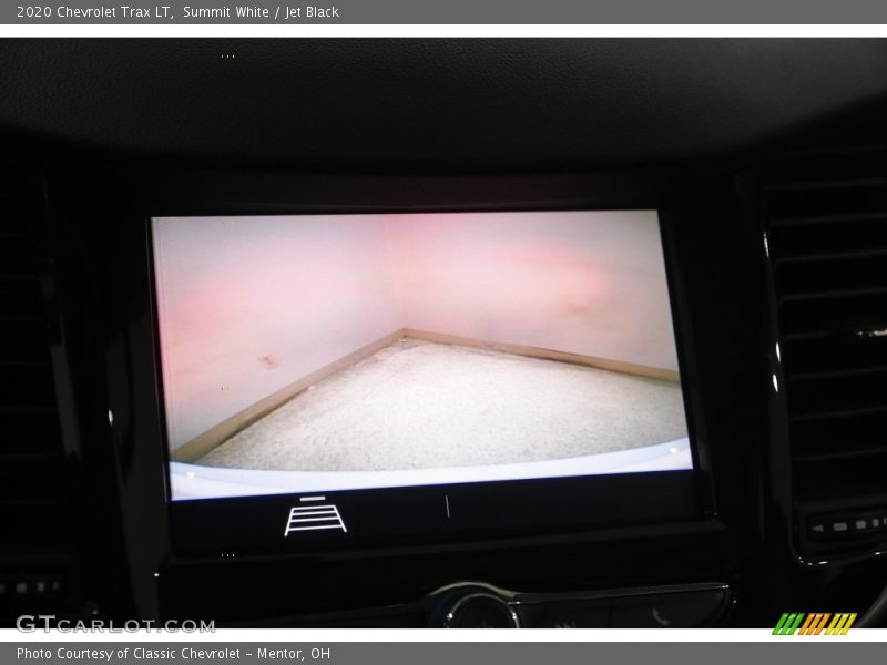 Summit White / Jet Black 2020 Chevrolet Trax LT