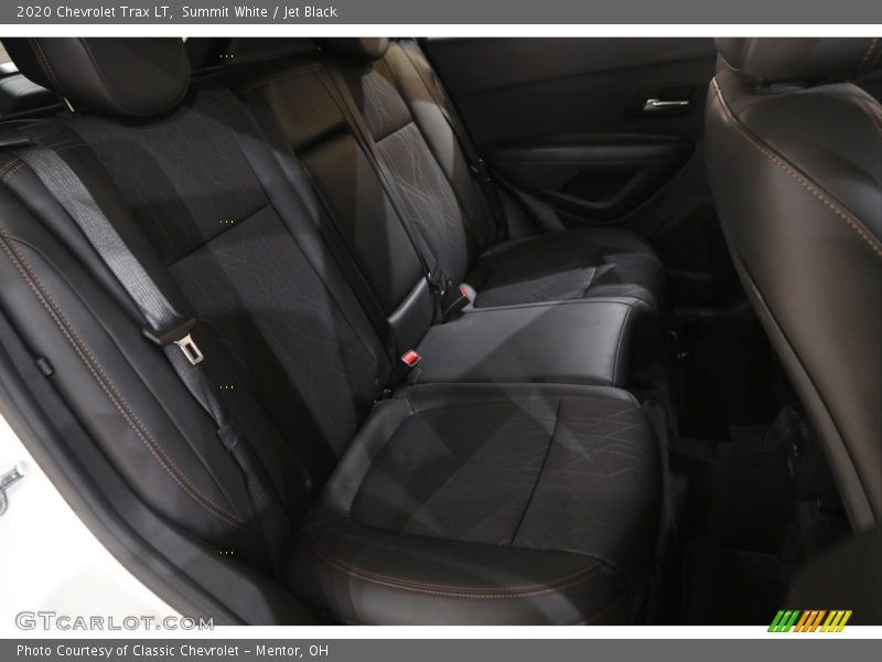 Summit White / Jet Black 2020 Chevrolet Trax LT