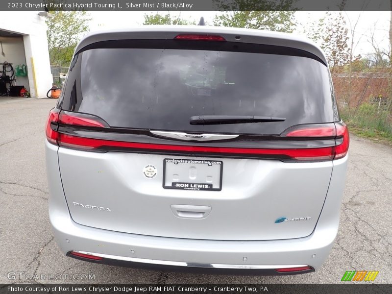 Silver Mist / Black/Alloy 2023 Chrysler Pacifica Hybrid Touring L