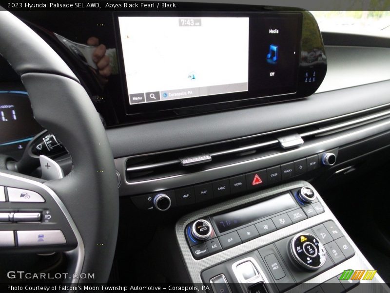 Controls of 2023 Palisade SEL AWD