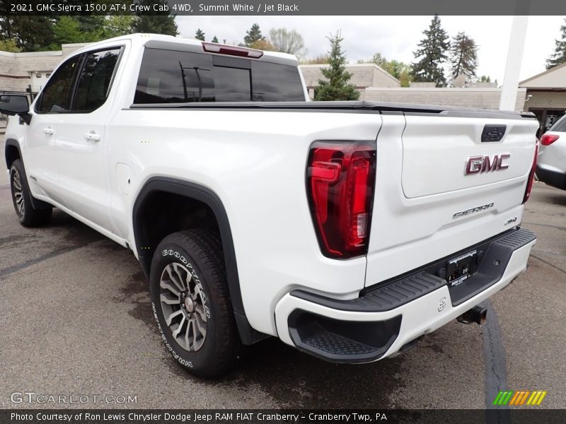 Summit White / Jet Black 2021 GMC Sierra 1500 AT4 Crew Cab 4WD