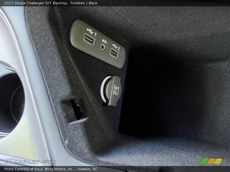 Frostbite / Black 2023 Dodge Challenger SXT Blacktop
