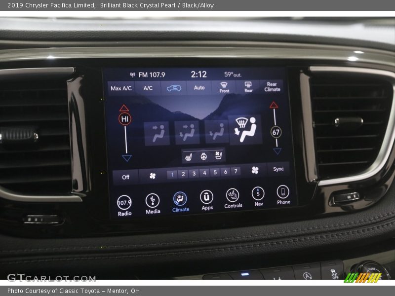 Brilliant Black Crystal Pearl / Black/Alloy 2019 Chrysler Pacifica Limited