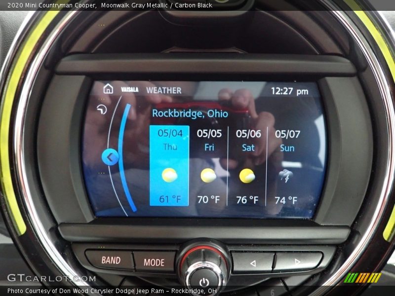 Moonwalk Gray Metallic / Carbon Black 2020 Mini Countryman Cooper