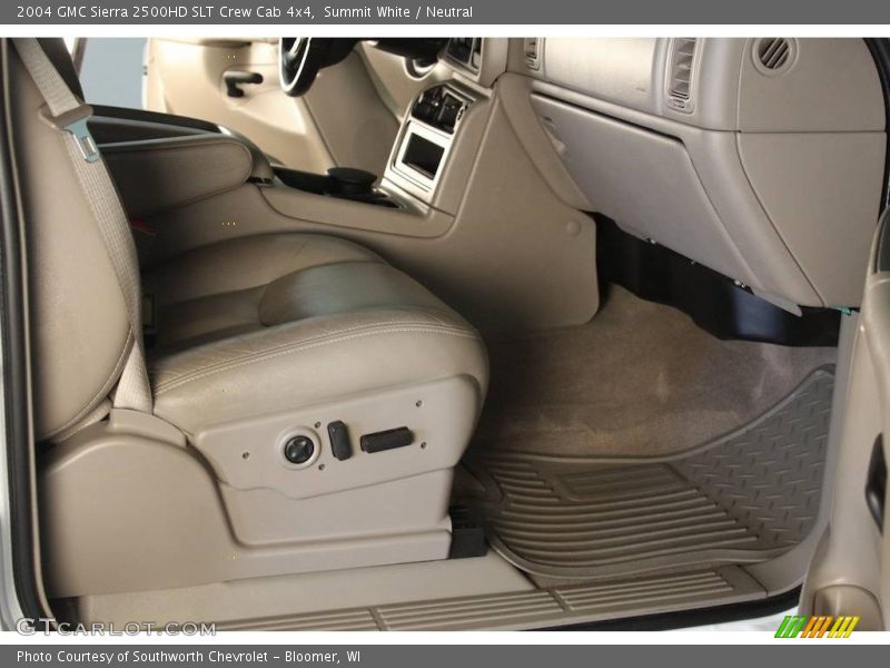 Summit White / Neutral 2004 GMC Sierra 2500HD SLT Crew Cab 4x4