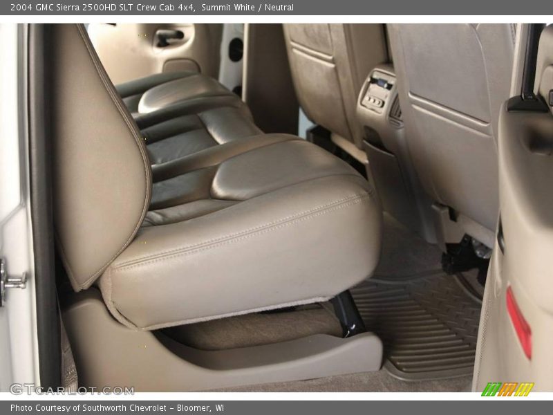 Summit White / Neutral 2004 GMC Sierra 2500HD SLT Crew Cab 4x4