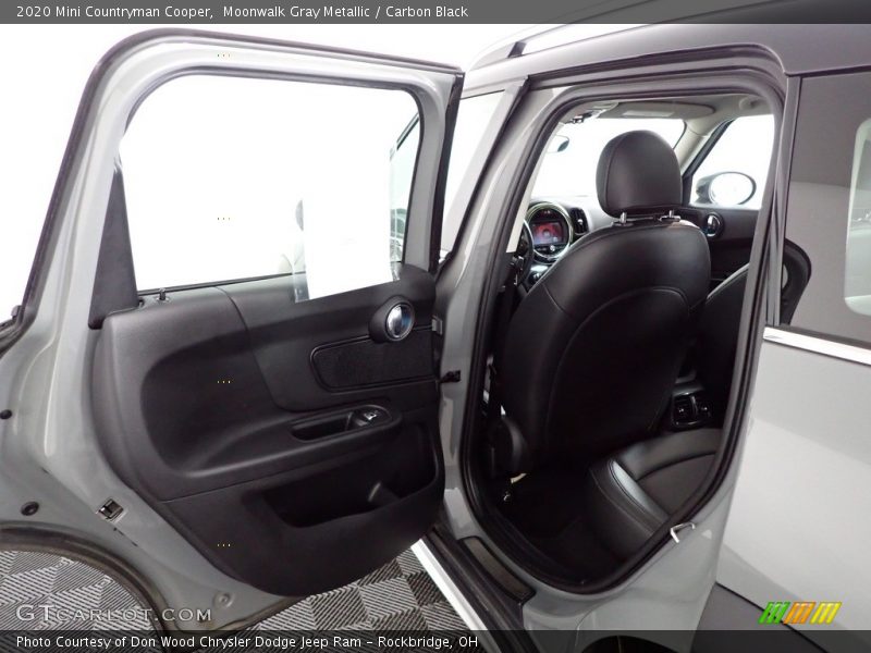 Moonwalk Gray Metallic / Carbon Black 2020 Mini Countryman Cooper