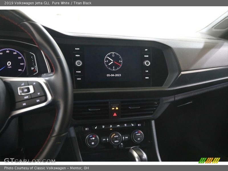 Pure White / Titan Black 2019 Volkswagen Jetta GLI