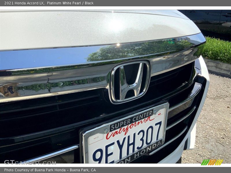 Platinum White Pearl / Black 2021 Honda Accord LX