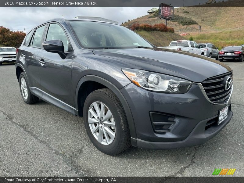 Front 3/4 View of 2016 CX-5 Sport