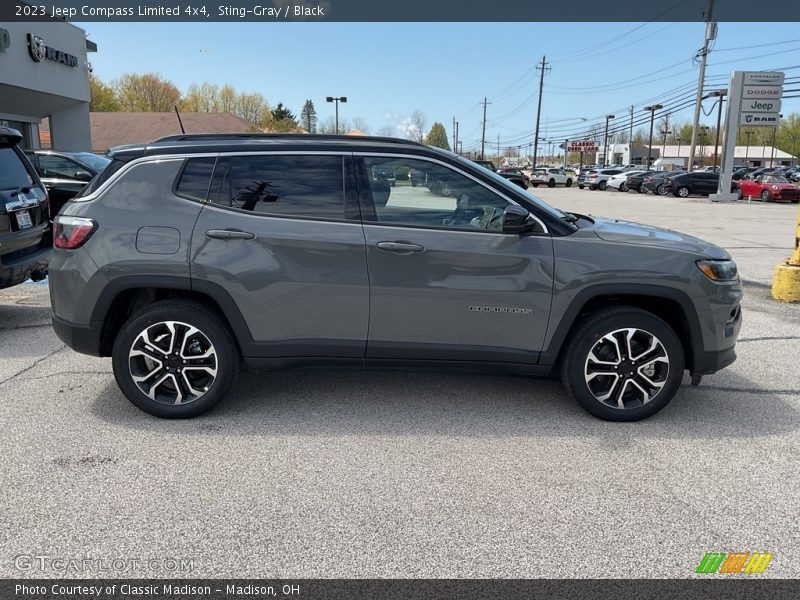 Sting-Gray / Black 2023 Jeep Compass Limited 4x4