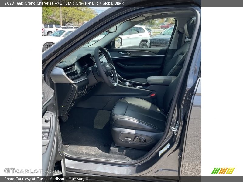 Baltic Gray Metallic / Global Black 2023 Jeep Grand Cherokee 4XE