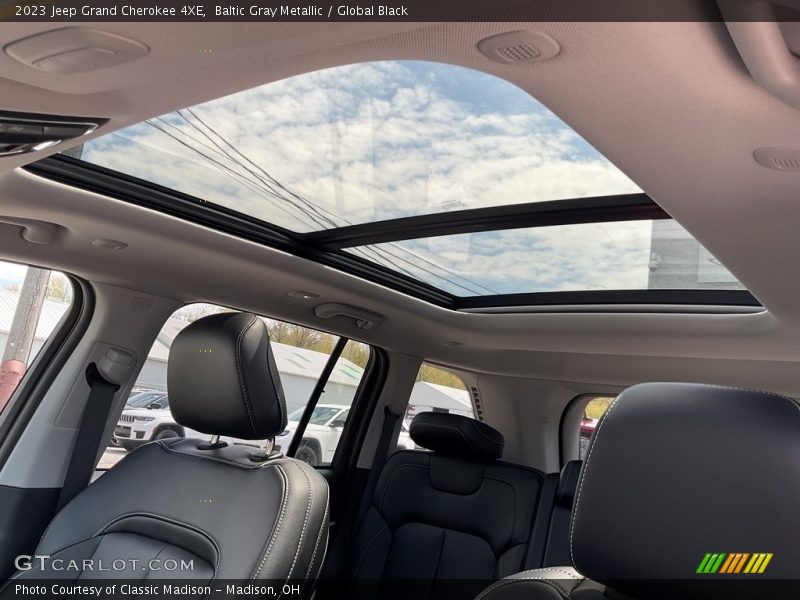 Baltic Gray Metallic / Global Black 2023 Jeep Grand Cherokee 4XE