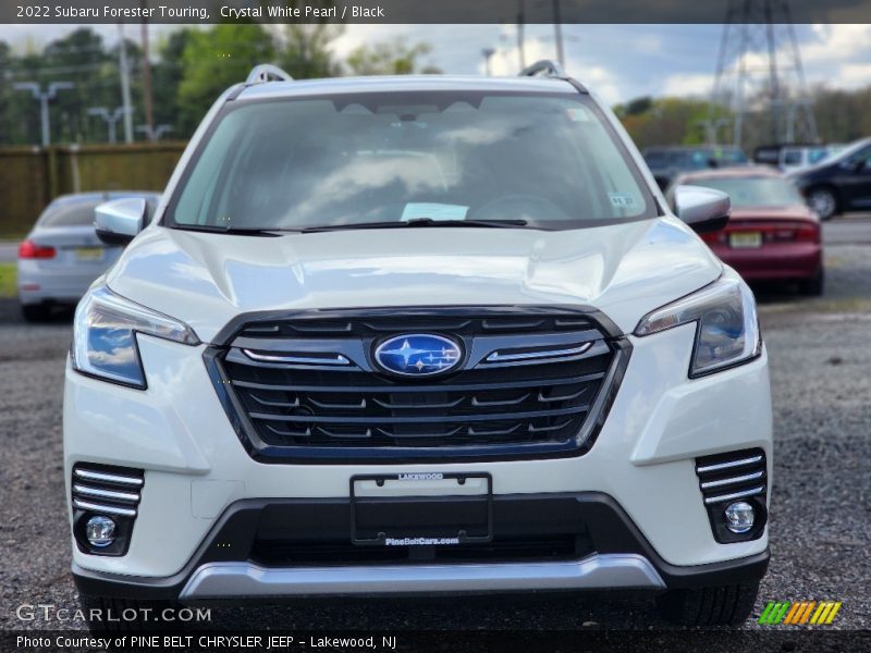 Crystal White Pearl / Black 2022 Subaru Forester Touring