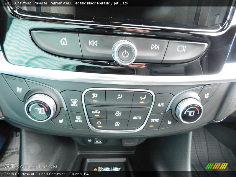 Mosaic Black Metallic / Jet Black 2023 Chevrolet Traverse Premier AWD