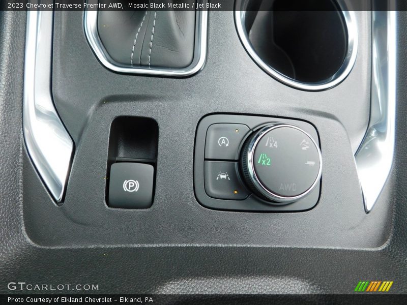 Mosaic Black Metallic / Jet Black 2023 Chevrolet Traverse Premier AWD