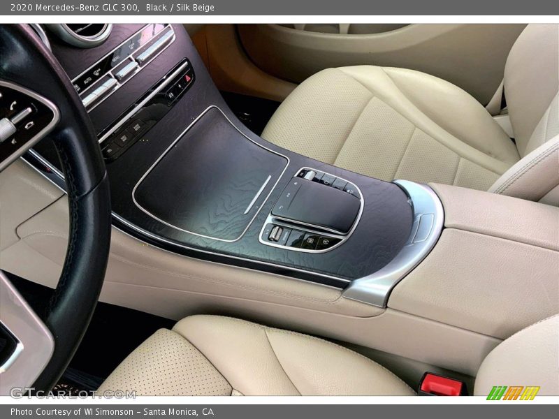 Black / Silk Beige 2020 Mercedes-Benz GLC 300