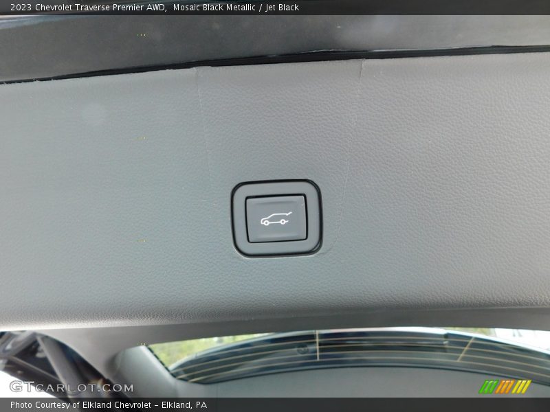 Mosaic Black Metallic / Jet Black 2023 Chevrolet Traverse Premier AWD