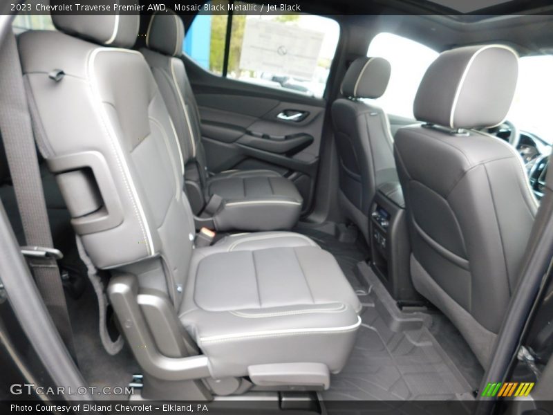 Mosaic Black Metallic / Jet Black 2023 Chevrolet Traverse Premier AWD