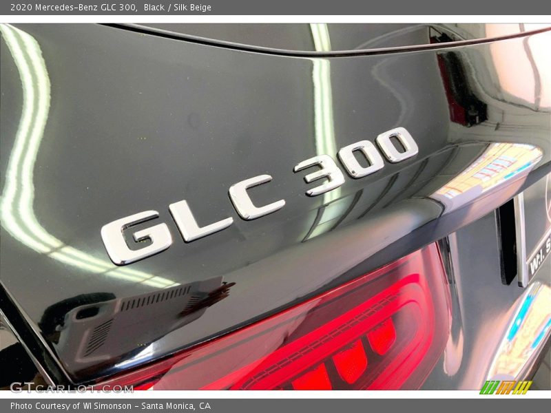 Black / Silk Beige 2020 Mercedes-Benz GLC 300
