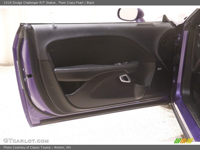 Plum Crazy Pearl / Black 2016 Dodge Challenger R/T Shaker