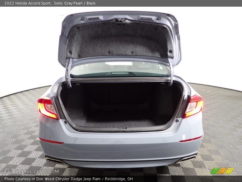 Sonic Gray Pearl / Black 2022 Honda Accord Sport