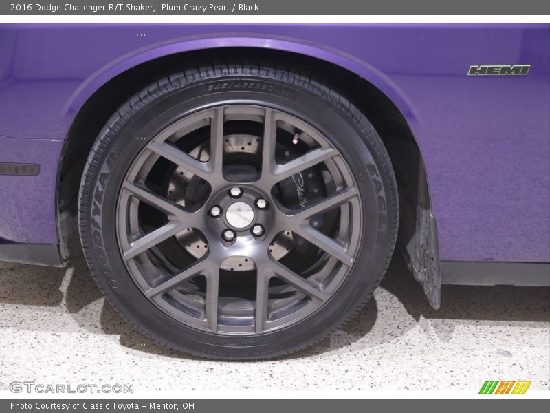 Plum Crazy Pearl / Black 2016 Dodge Challenger R/T Shaker